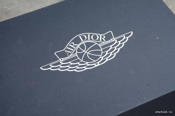 BOX CN8607-002 OG SHOE X HIGH JORDAN (DIOR ) 1 CN8607-002 DIOR AIR 0516